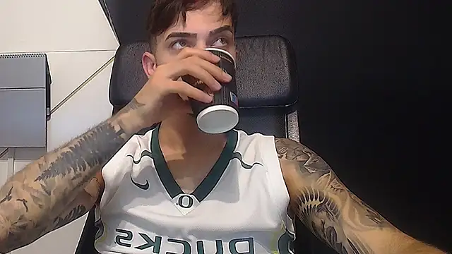 BrandonTate online show from 06-18-26, 04:44