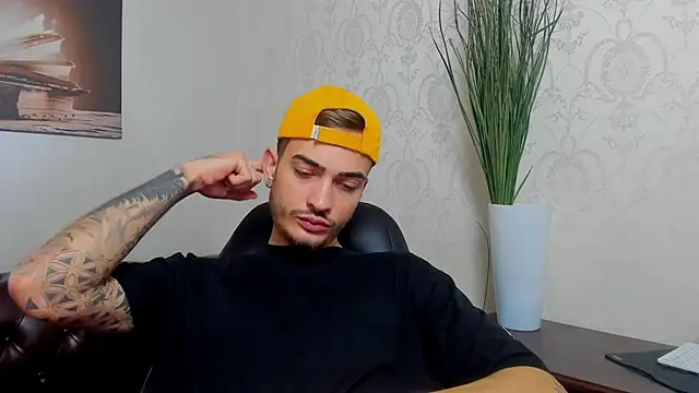 BrandonTate online show from 11-06-25, 10:41