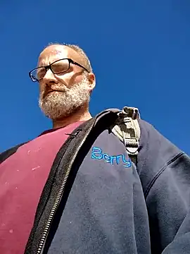 FloppyPickle4u online show from 01-05-26, 07:39