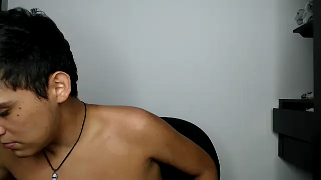 kaiine190 online show from 04-18-26, 08:49