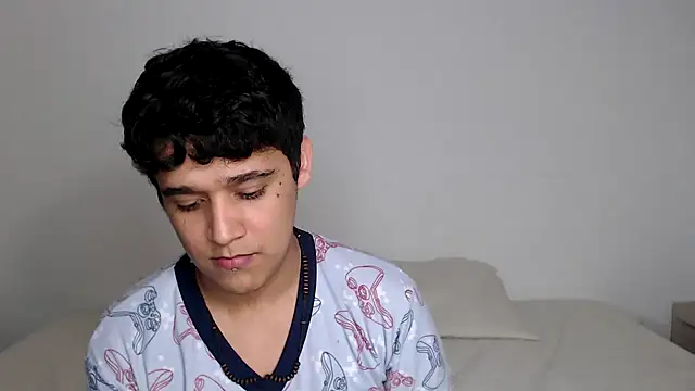 kaiine190 online show from 11-03-25, 07:50