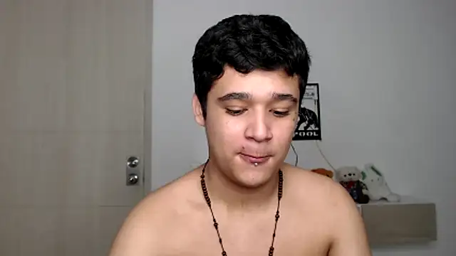 kaiine190 online show from 10-27-25, 10:33