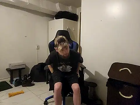 Talenjames4 online show from 12-15-25, 03:01