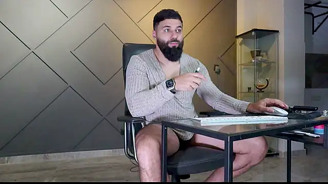 Snapshot of mattmasterss chatting on 02-18-25, 02:16 mattmasterss online show from 02-18-25, 02:16