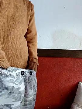 Bonnie Clydeee online show from 11-19-25, 11:21