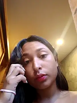 Bonnie Clydeee online show from 11-28-25, 11:32