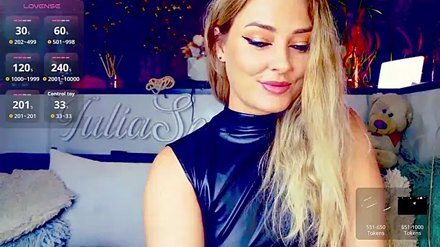  JuliaSpace  online show from 09-15-25, 04:29