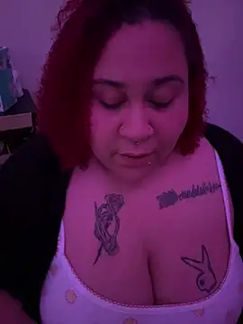 Snapshot of Juicyjordie chatting on 03-13-25, 05:00 Juicyjordie online show from 03-13-25, 05:00