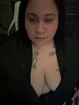 Juicyjordie online show from 03-17-26, 05:54
