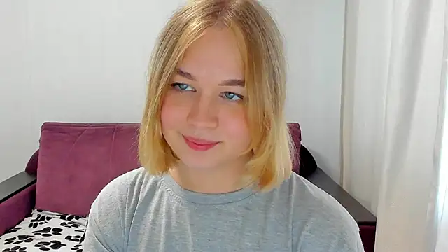 Snapshot of AlicePopsy chatting on 07-20-26, 02:52 AlicePopsy online show from 07-20-26, 02:52