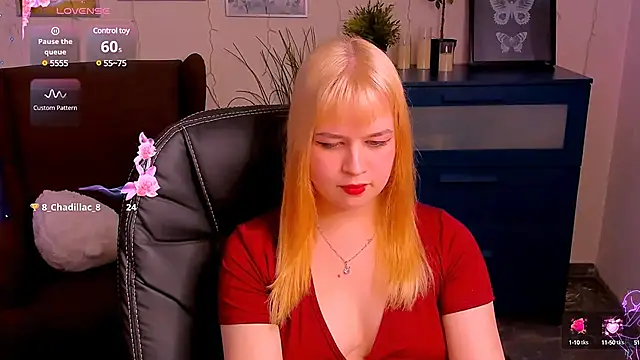 Snapshot of AlicePopsy chatting on 03-16-25, 11:59 AlicePopsy online show from 03-16-25, 11:59