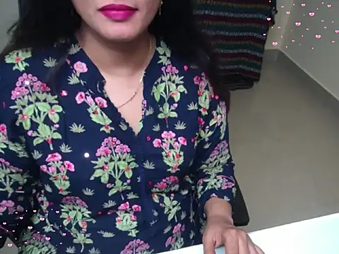 Snapshot of Arushisingh8888 chatting on 10-11-25, 03:02 Arushisingh8888 online show from 10-11-25, 03:02