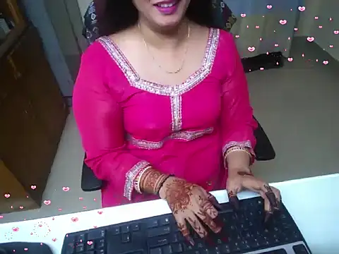 Snapshot of Arushisingh8888 chatting on 09-21-25, 09:58 Arushisingh8888 online show from 09-21-25, 09:58