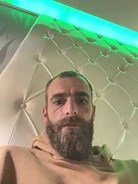 Antonio Vatooo online show from 09-30-25, 07:20