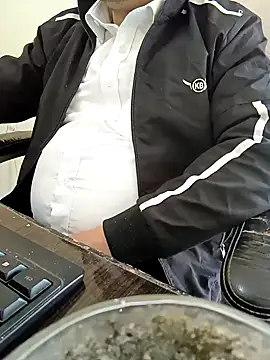 Snapshot of Hot-man39 chatting on 02-21-25, 04:51 Hot-man39 online show from 02-21-25, 04:51