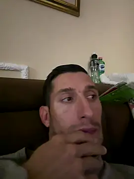 Snapshot of Gionnytav chatting on 10-16-25, 04:59 Gionnytav online show from 10-16-25, 04:59