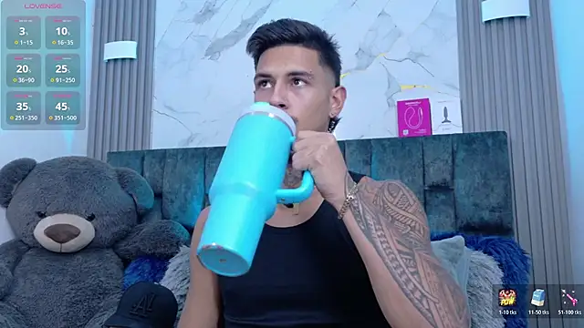 JAYCOB00 online show from 05-07-26, 02:27