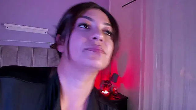 EvaaStevens online show from 12-15-25, 08:14