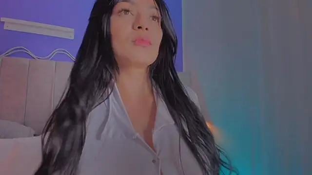 EvaaStevens online show from 04-18-26, 08:09