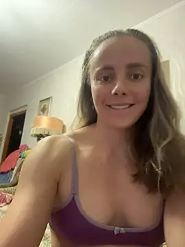 Snapshot of AlisaKissss chatting on 06-28-26, 06:58 AlisaKissss online show from 06-28-26, 06:58
