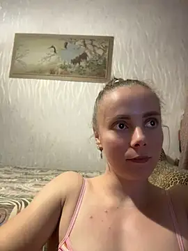 Snapshot of AlisaKissss chatting on 06-25-26, 07:19 AlisaKissss online show from 06-25-26, 07:19
