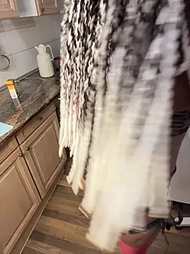 Shantel-Olivia online show from 01-09-26, 08:21