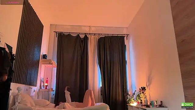 electric babe online show from 03-18-26, 03:35