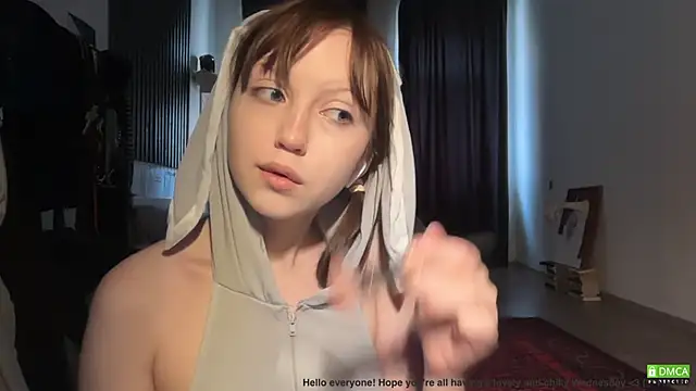 Snapshot of electric_babe chatting on 06-17-26, 01:32 electric babe online show from 06-17-26, 01:32