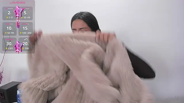 Snapshot of _elektrah chatting on 02-19-26, 09:12 elektrah online show from 02-19-26, 09:12