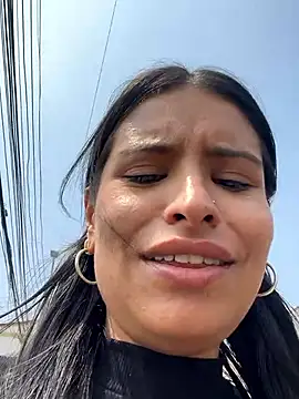 Snapshot of _elektrah chatting on 02-12-26, 06:40 elektrah online show from 02-12-26, 06:40