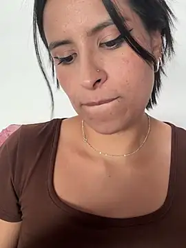 Snapshot of _elektrah chatting on 02-04-26, 09:10 elektrah online show from 02-04-26, 09:10