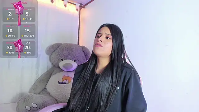 Snapshot of _elektrah chatting on 11-21-25, 10:31 elektrah online show from 11-21-25, 10:31