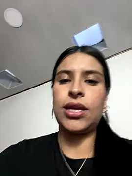 Snapshot of _elektrah chatting on 01-05-26, 10:57 elektrah online show from 01-05-26, 10:57