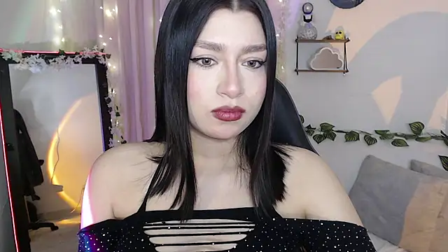 mily thomson b  online show from 11-17-25, 10:58