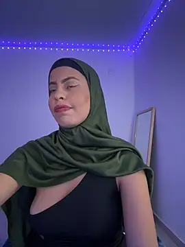 Snapshot of JannaNader12 chatting on 02-17-25, 10:16 JannaNader12 online show from 02-17-25, 10:16