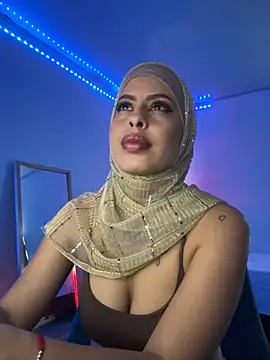 Snapshot of JannaNader12 chatting on 09-18-25, 10:35 JannaNader12 online show from 09-18-25, 10:35