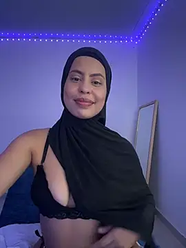 Snapshot of JannaNader12 chatting on 02-18-25, 04:26 JannaNader12 online show from 02-18-25, 04:26