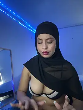 Snapshot of JannaNader12 chatting on 09-22-25, 11:00 JannaNader12 online show from 09-22-25, 11:00