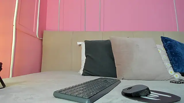 Emelyy Carter online show from 09-23-25, 12:01