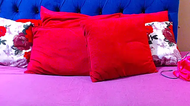 ebonycandy10 online show from 12-02-25, 04:58