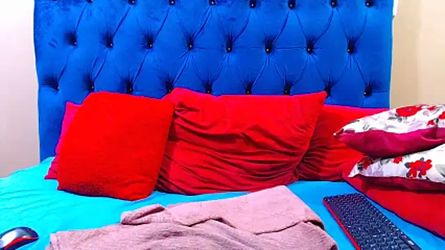 ebonycandy10 online show from 03-12-26, 09:02