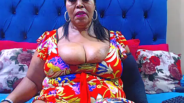 ebonycandy10 online show from 03-06-26, 05:57