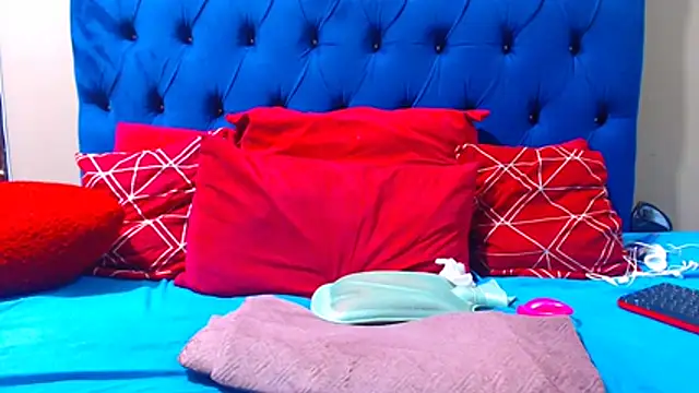 ebonycandy10 online show from 07-07-26, 06:47