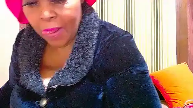 ebonycandy10 online show from 12-02-25, 06:09