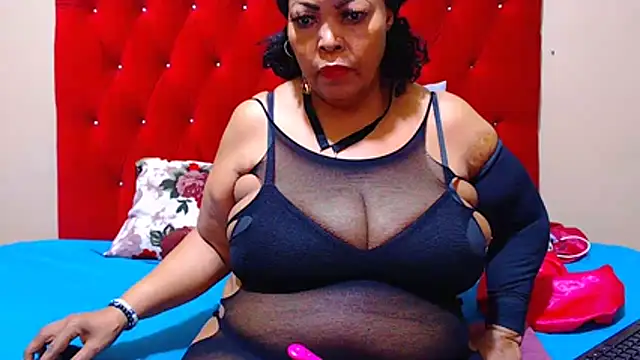 ebonycandy10 online show from 12-18-25, 02:16