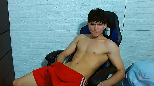 Snapshot of james_scott18 chatting on 01-31-25, 02:04 james scott18 online show from 01-31-25, 02:04