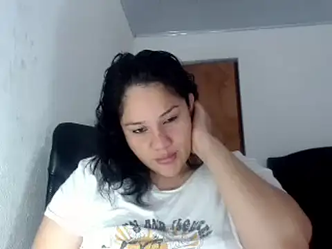 Snapshot of melissa4855 chatting on 01-08-25, 12:05 melissa4855 online show from 01-08-25, 12:05