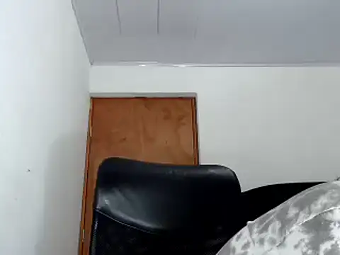 Snapshot of melissa4855 chatting on 01-15-25, 05:50 melissa4855 online show from 01-15-25, 05:50