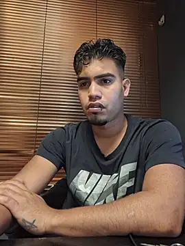 Snapshot of jaden_98_ chatting on 06-30-26, 01:27 jaden 98 online show from 06-30-26, 01:27