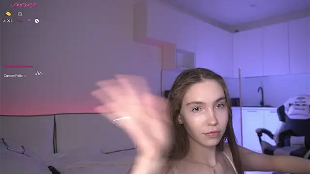 Snapshot of haileyishere chatting on 05-06-26, 01:42 haileyishere online show from 05-06-26, 01:42